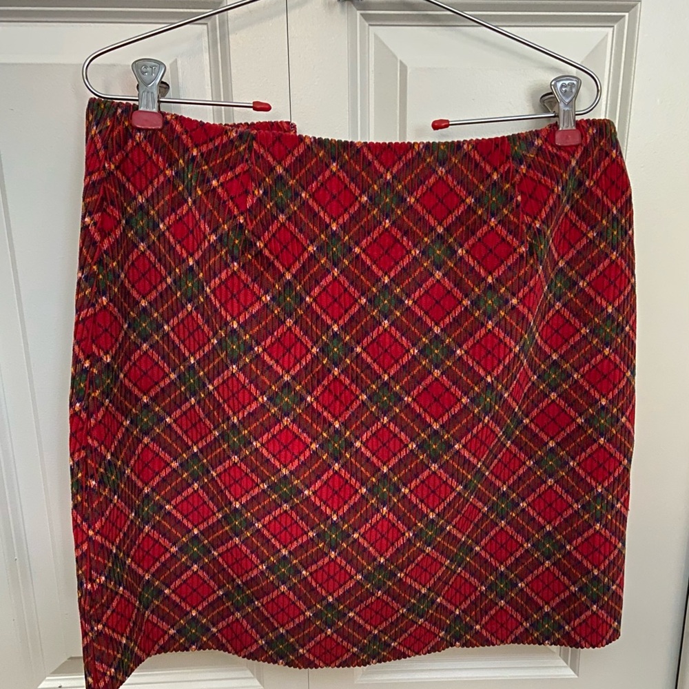 Boston Proper Red Plaid Mini Skirt Corduroy
Size 8